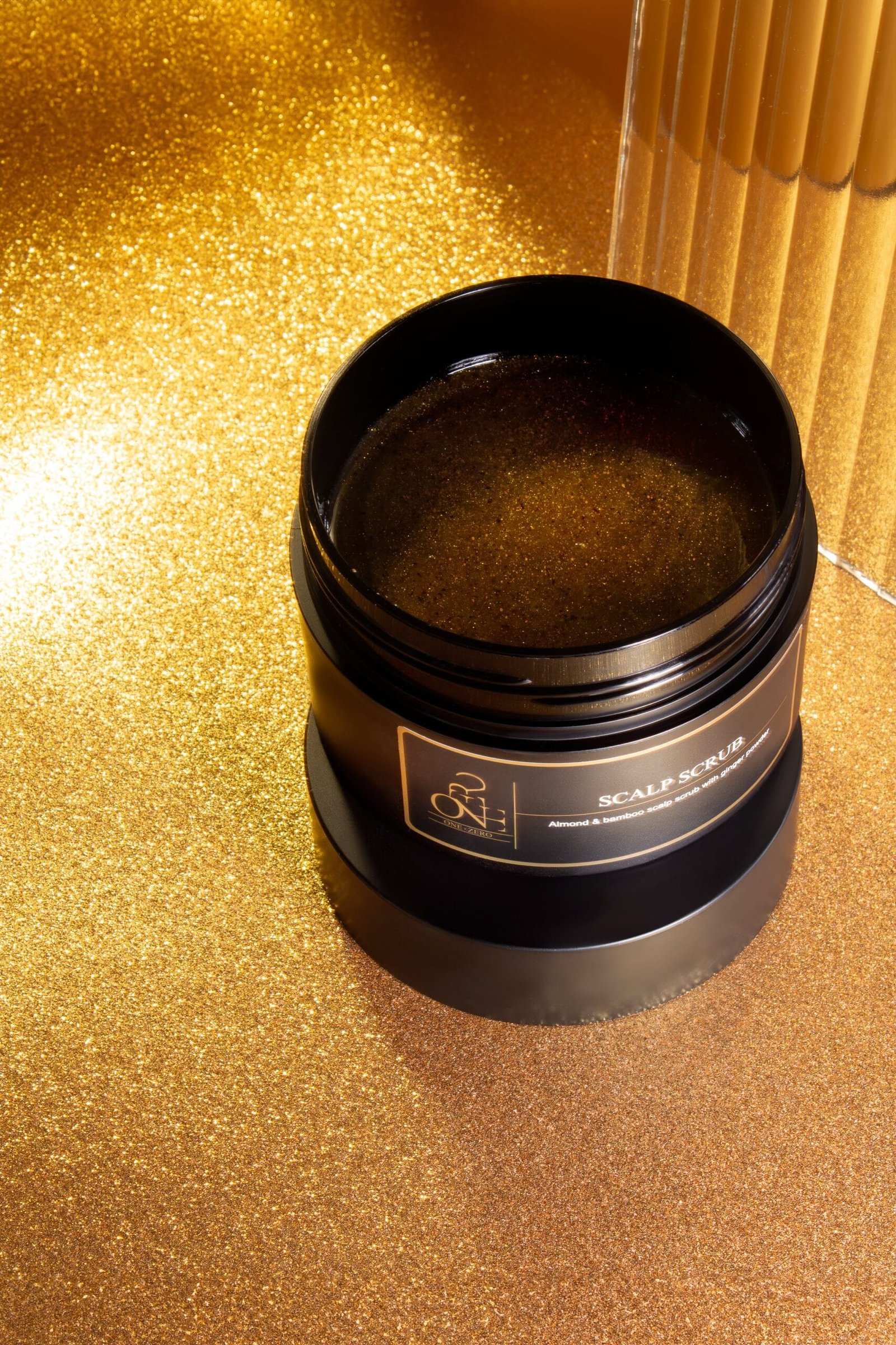 Galvas ādas skrubis Galvas ādas skrubis